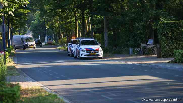 Politieonderzoek bij huis Boekel: buurt werd wakker van knal, brand op dak