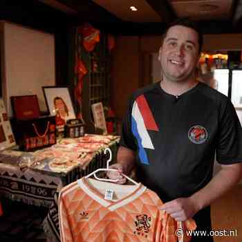 Verzamelaars naar Hoonhorst voor voetbalshirts van Erik: 888 euro voor shirt uit 1988