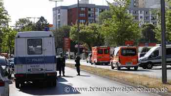 Geiselnahme in Berlin beendet: Frau aus Supermarkt befreit, Täter überwältigt
