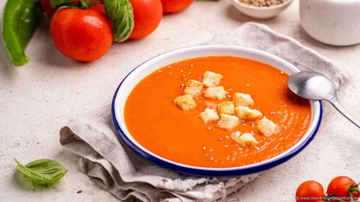 Gazpacho-Suppe: Kalte Gemüsesuppe aus Spanien für heiße Sommertage 