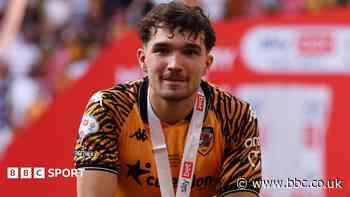 Middlesbrough sign striker Joseph from Hull City