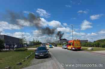 POL-ROW: Brand einer Lagerhalle im Industriegebiet