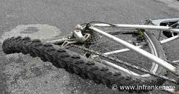 Berauschter Radfahrer fährt gegen Auto in Bamberg