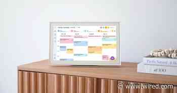 Skylight’s Touchscreen Calendar Got my Whole Family on the Same Page
