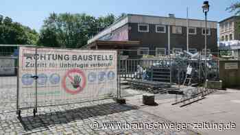 Eine alte Turnhalle weicht dieser Tage für eine Schulerweiterung in Braunschweig