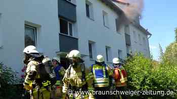 Feuerwehreinsatz: Dichter Rauch quillt aus Wohnung in Groß Stöckheim