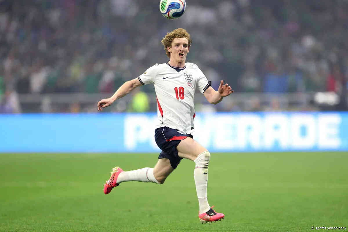 Barcelona new signing receives advice from England legend ahead of World Cup semi-final bid