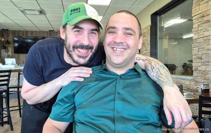 Brotherly surprise from China at new airport cafe