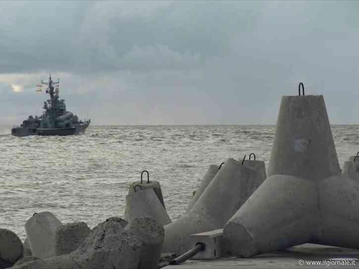 Allarme degli 007 sui piani di Putin: "Può colpire una base Nato nel Baltico"