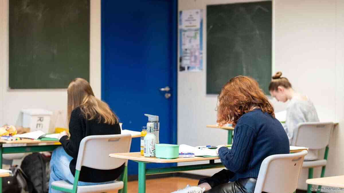 Wutrede nach verpatztem Abitur erregte Aufsehen: Schülerin erklärt, was sie wirklich sagen wollte