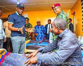 Photos: Makinde meets rescued Oriire victims at military hospital