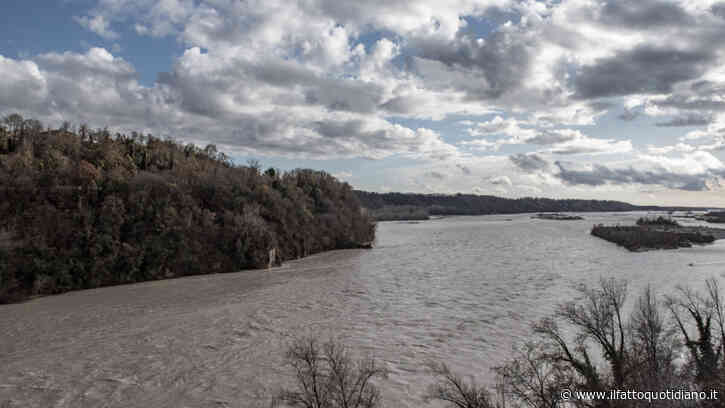 Si tuffa nel Tagliamento per salvare le figlie, muore annegato: grave una delle bambine
