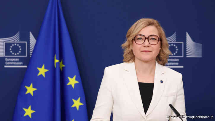 Biennale Venezia, la Commissione Ue ordina la revoca dei fondi dopo la riapertura del padiglione russo