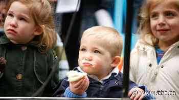 Why avoiding temptation may work better than resisting it
