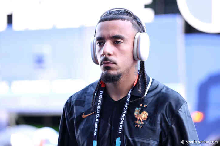 Manchester City Offered A Chance To Sign This Chelsea Full-Back: Should Maresca Bring Him On Board?