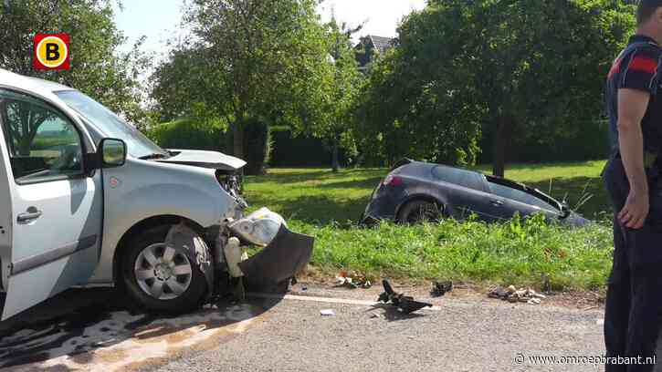 Zwaar ongeluk in Werkendam: auto belandt in sloot, traumaheli opgeroepen