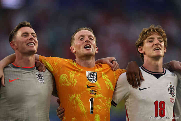 🎥 What a goosebump moment: England fans belt out Wonderwall again