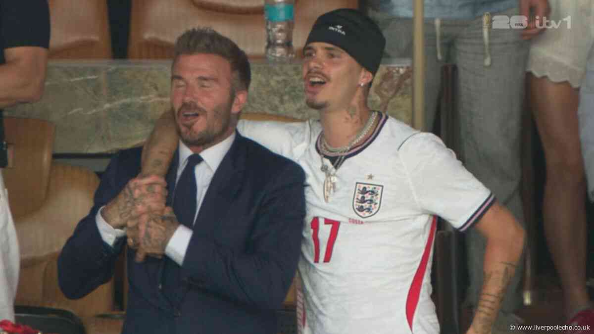 David Beckham belts out Wonderwall with kids after England World Cup win - but not estranged son Brooklyn