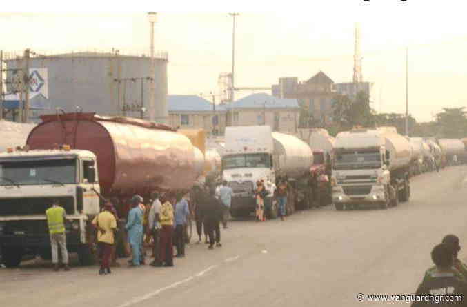 How idle tankers, inadequate parking bays keep Apapa, Kirikiri in constant gridlock