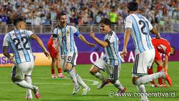 Argentina doblegó a Suiza y se mantuvo en carrera por el bicampeonato de la Copa del Mundo