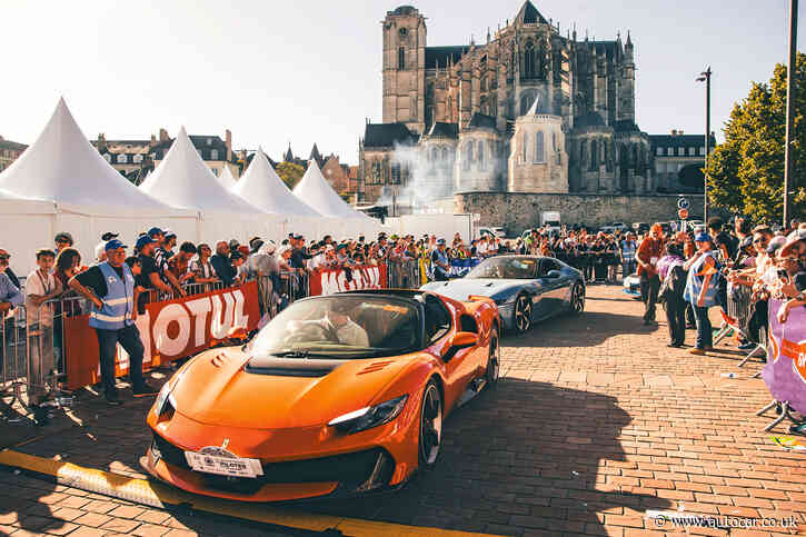 Driving a Ferrari 296 Speciale into the chaos of the Le Mans parade