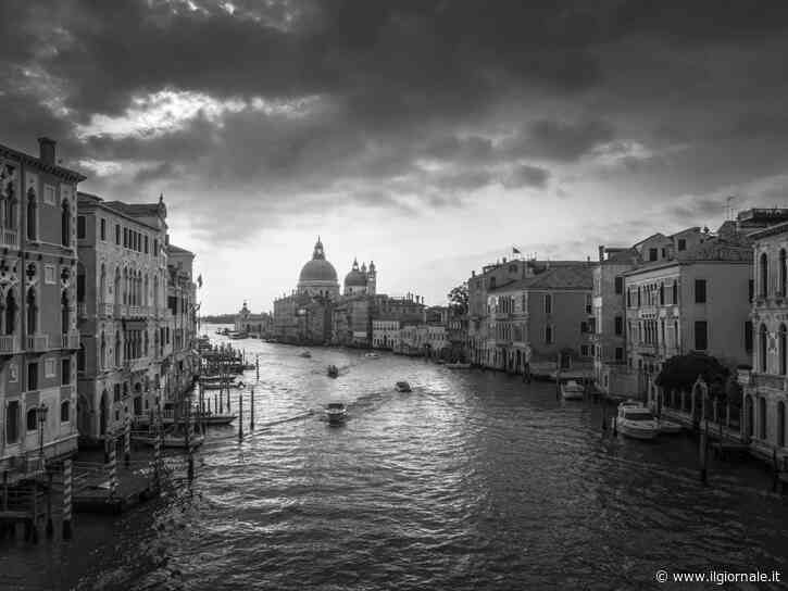 Ombre d'Oriente su una Venezia noir