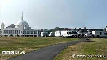 Illegal encampment returns to seafront site