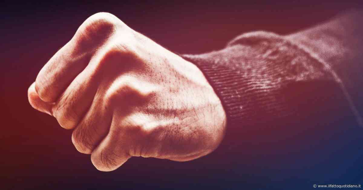Scappano dal ristorante per non pagare il conto da 140 euro, il cameriere li insegue e riceve un pugno in faccia: “Aveva il volto gonfio e arrossato, faremo denuncia”