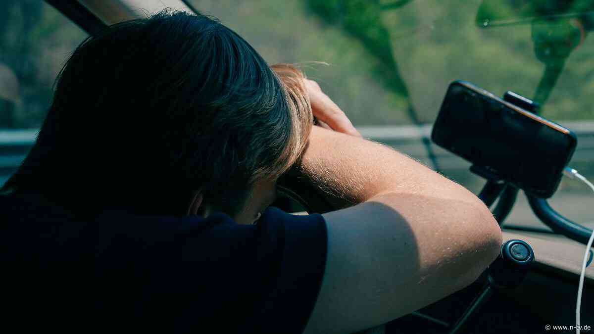 Polizei: Ungewöhnlicher Einsatz: Mann knackt Auto und dann knackt er weg