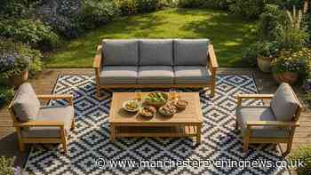 Debenhams takes £17 off 'massive' outdoor rug that 'looks beautiful' under table and chairs