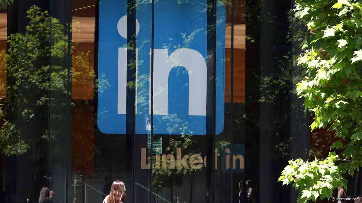 A Study Tried to Quantify How Many LinkedIn Posts Are 100% AI. It’s a Lot