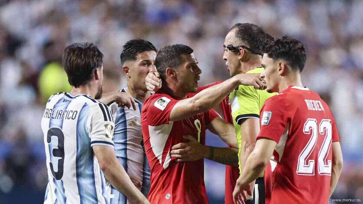 Skandal-Schiedsrichter vom Bayern-Halbfinale schmeißt Schweiz aus WM-Turnier