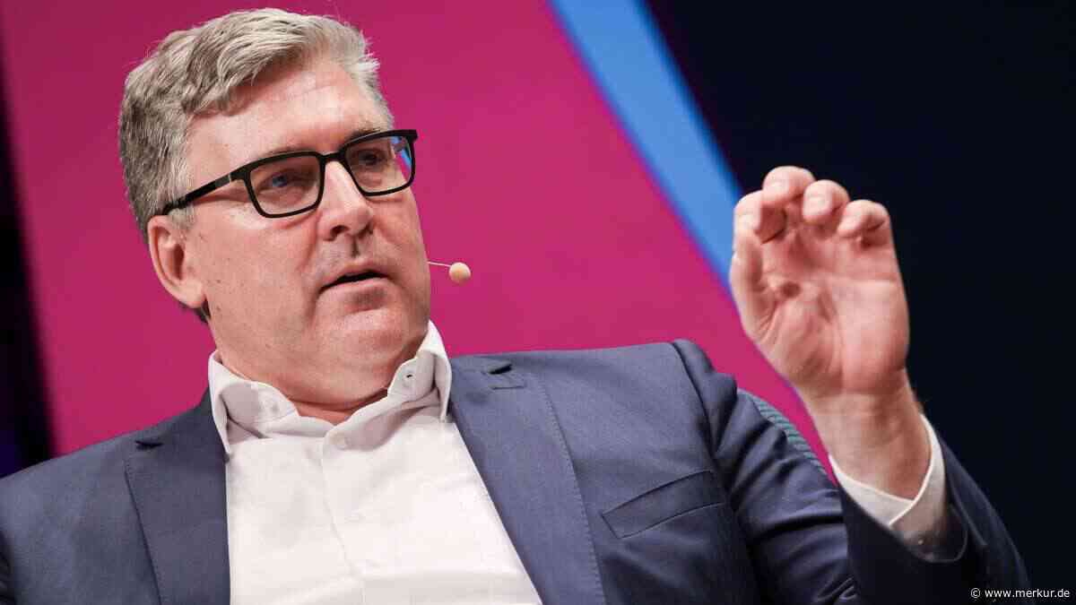 Wettbewerbsintegrität in Gefahr? Eintracht-Boss Hellmann fordert Regulierung bei MCOs