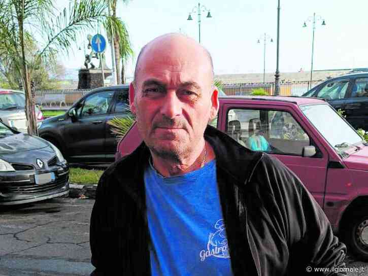 Litiga con il fratello al lavoro e lo uccide a colpi di mannaia