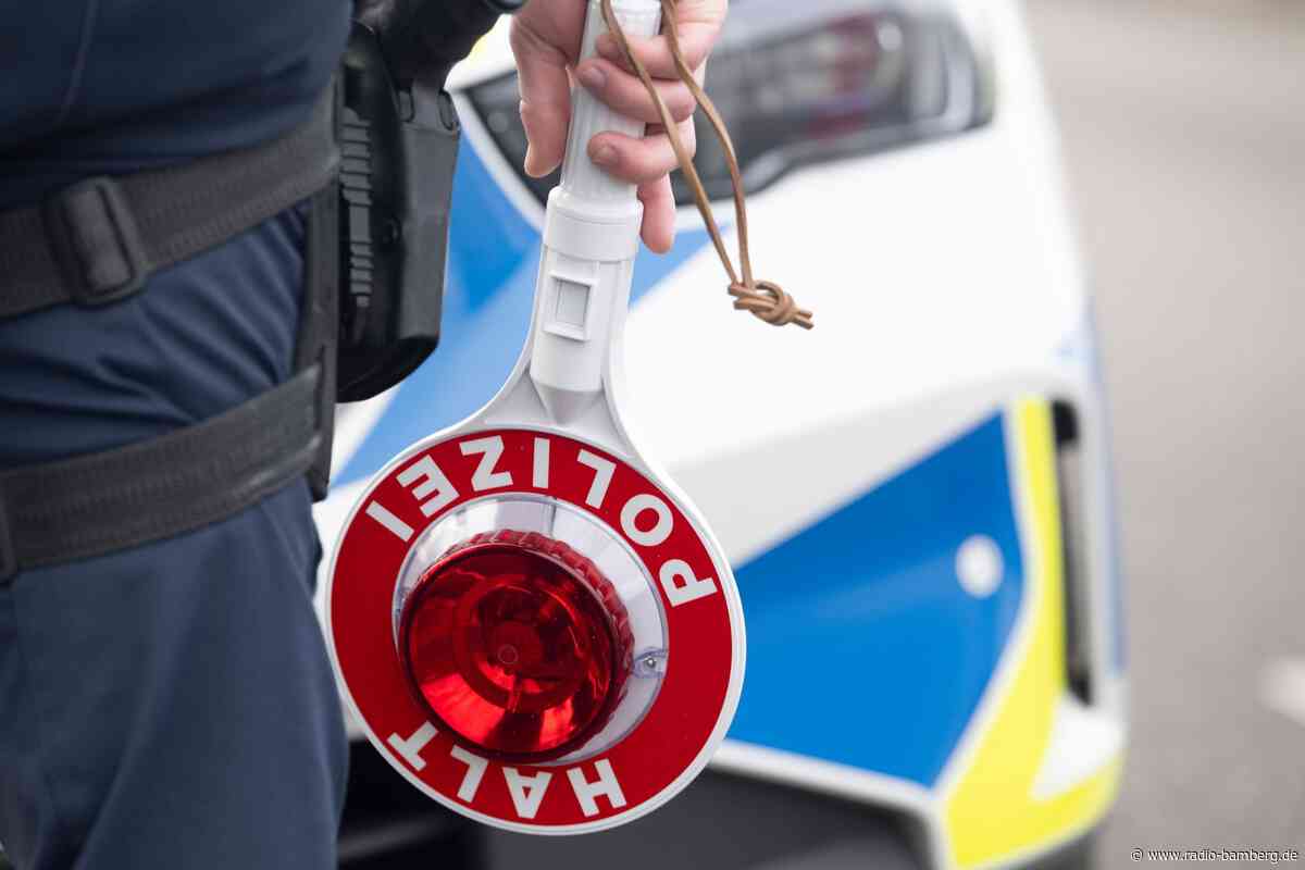 Polizei stoppt 17-Jährigen im getunten SUV mit Mängeln