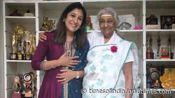 Shweta Mohan calls S. Janaki the world’s best