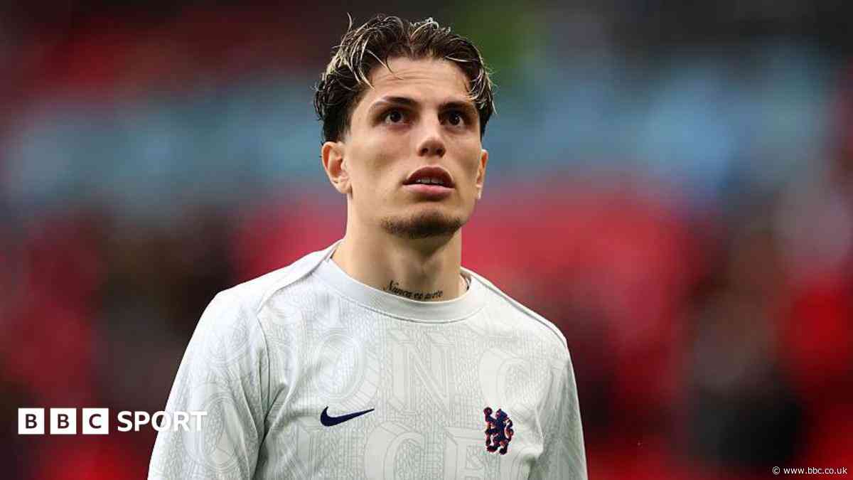 Garnacho absent from Chelsea pre-season training