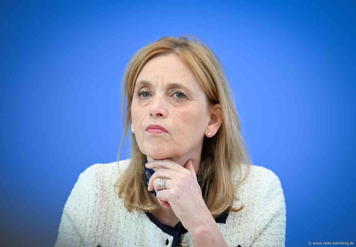 Prien will Unterhaltsvorschuss nur bis zum 16. Geburtstag