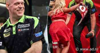 Michael van Gerwen en dochtertje (8) zetten Leverkusen in vuur en vlam met bijzonder moment op podium
