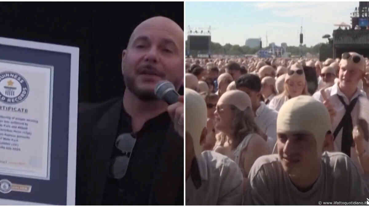 Pitbull entra nel Guinness dei Primati con la più grande folla di “calvi” al mondo. Il rapper: “Ho voluto rappresentare tutti quelli che non hanno capelli”