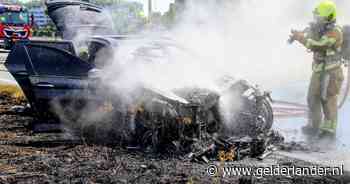 Flinke schade na autobrand op A15 in Tiel