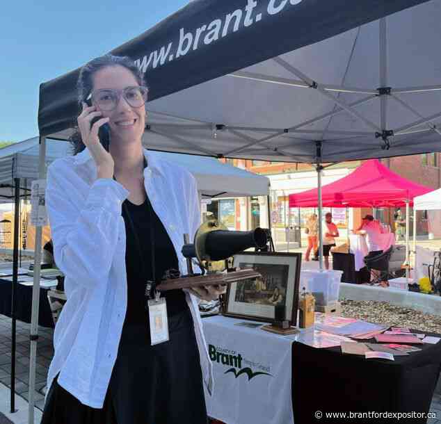 Paris event pays homage to first long-distance phone call