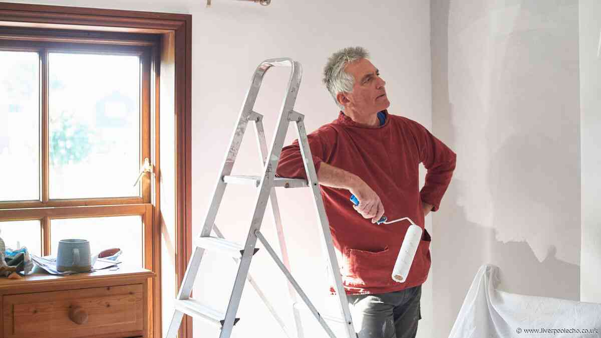Common paint colour that can 'knock thousands' off your home's property value