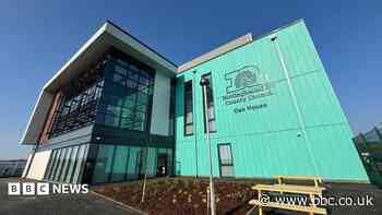 Councillors reject call for council shake-up pause