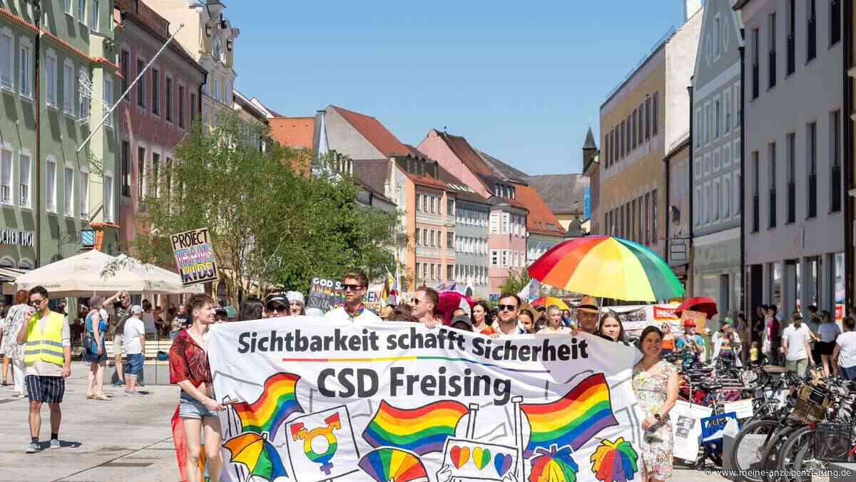 Erster Christopher Street Day in Freising setzt überwältigendes Zeichen der Vielfalt