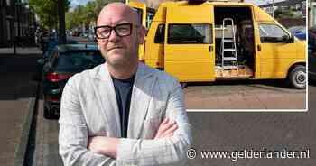Gemeente wint strijd rond camperbus, maar Erwin koopt een extra auto die exact dezelfde plek inneemt
