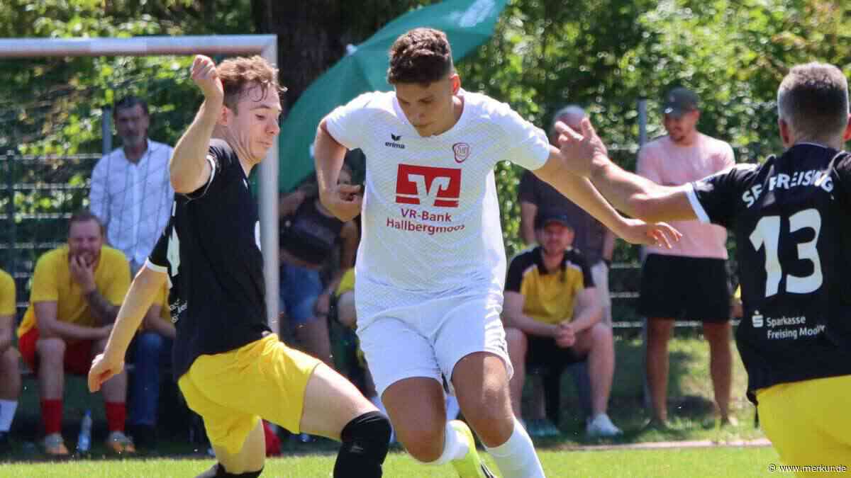 VfB Hallbergmoos gewinnt 4:0 gegen den SE Freising – erster Testspielsieg