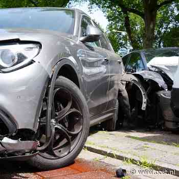 112 nieuws: Kind komt onder auto | Botsing met geparkeerde auto's in Zwolle