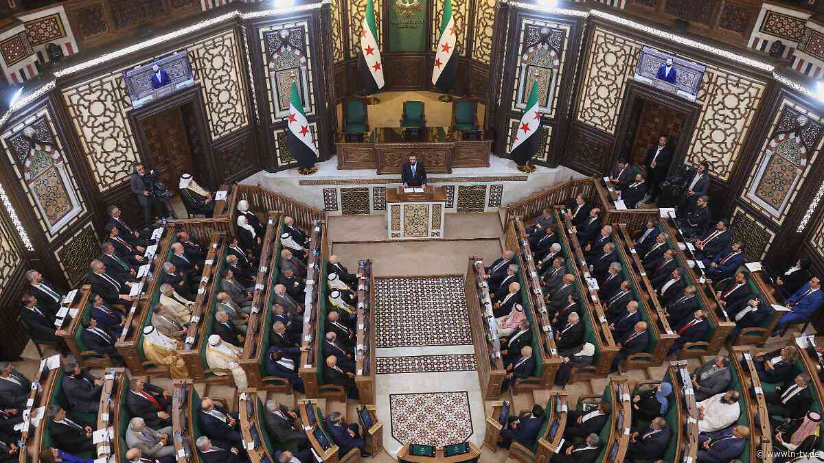 21 Frauen dabei: Syriens neues Parlament kommt erstmals zusammen