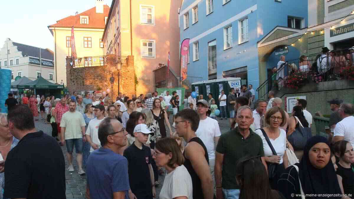 20.000 Besucher strömen zum Dachauer Altstadtfest nach sieben Jahren Pause